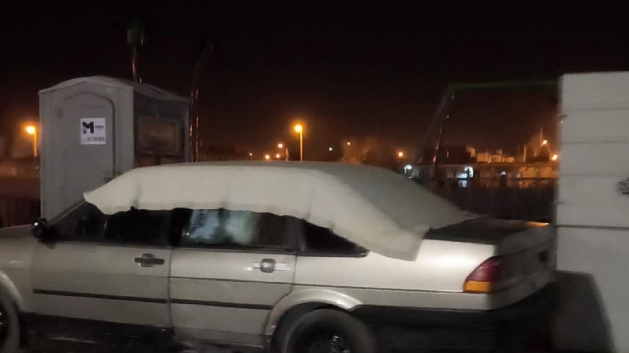 Comodoro: preocupación por un trabajador que pasaría las noches dentro de un auto en una obra de Km 8