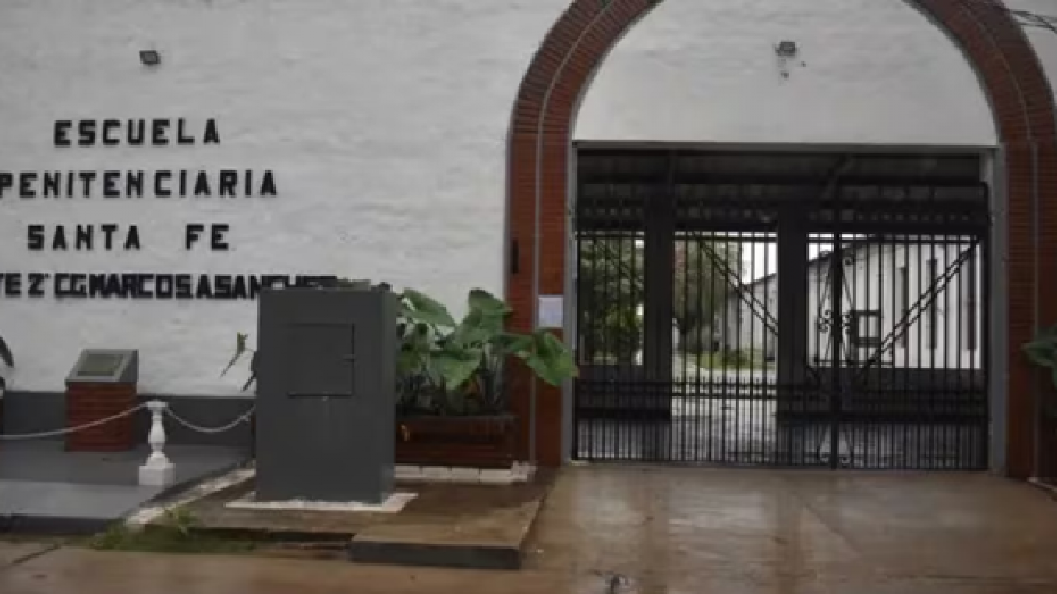 Santa Fe: investigan a siete aspirantes a guarda cárceles por un ataque sexual dentro de la Escuela Penitenciaria
