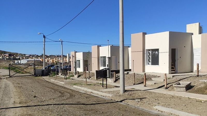 Comodoro: el IPV les quitó una vivienda por no ocuparla y los inhabilitó para futuros planes