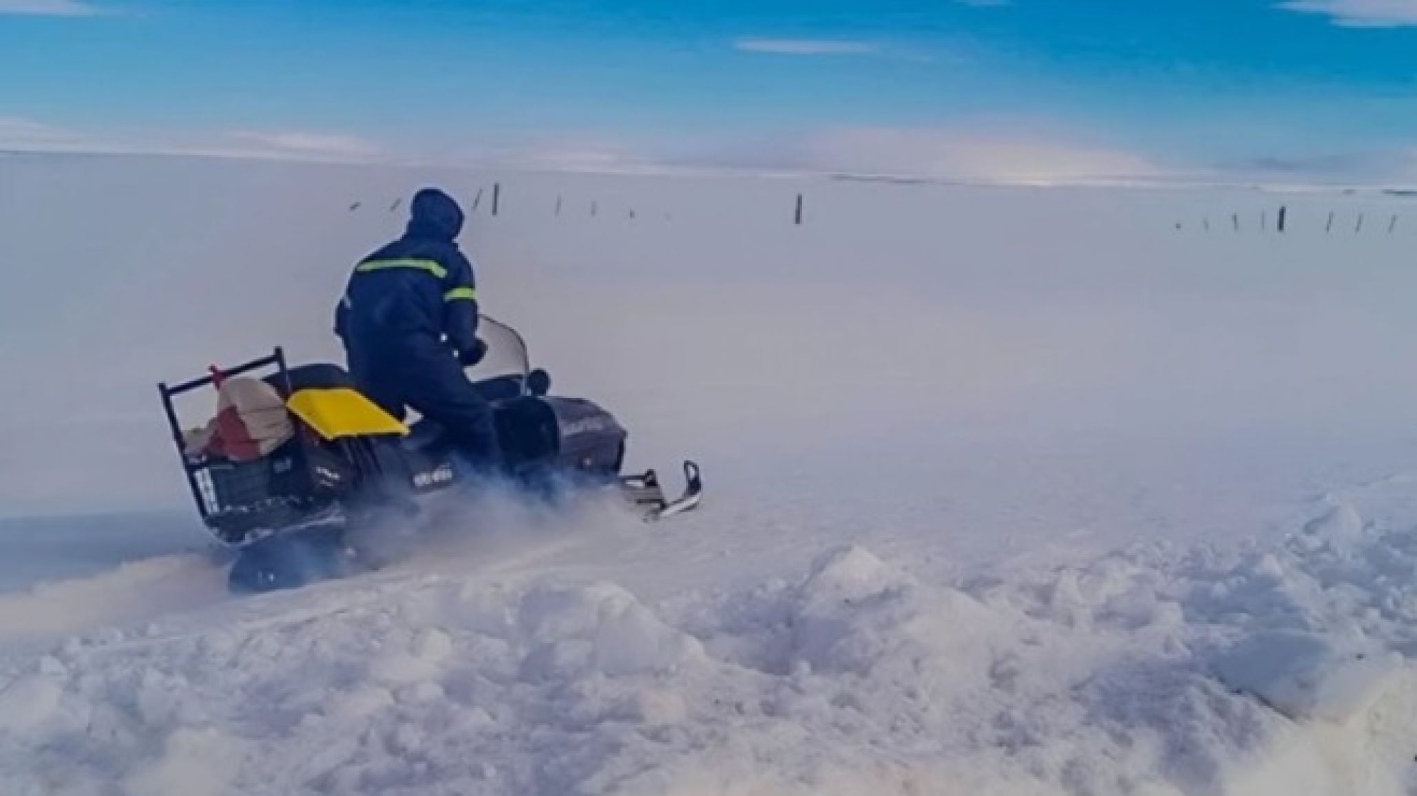 Una mujer quedó aislada por la nieve y recorrieron 54 kilómetros para rescatarla