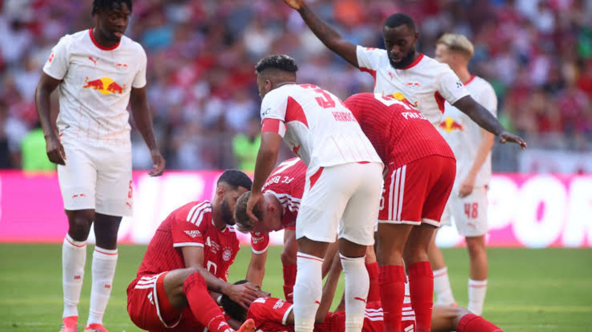 Preocupación en Bayern Múnich: Jamal Musiala se desplomó durante un amistoso ante Leipzig