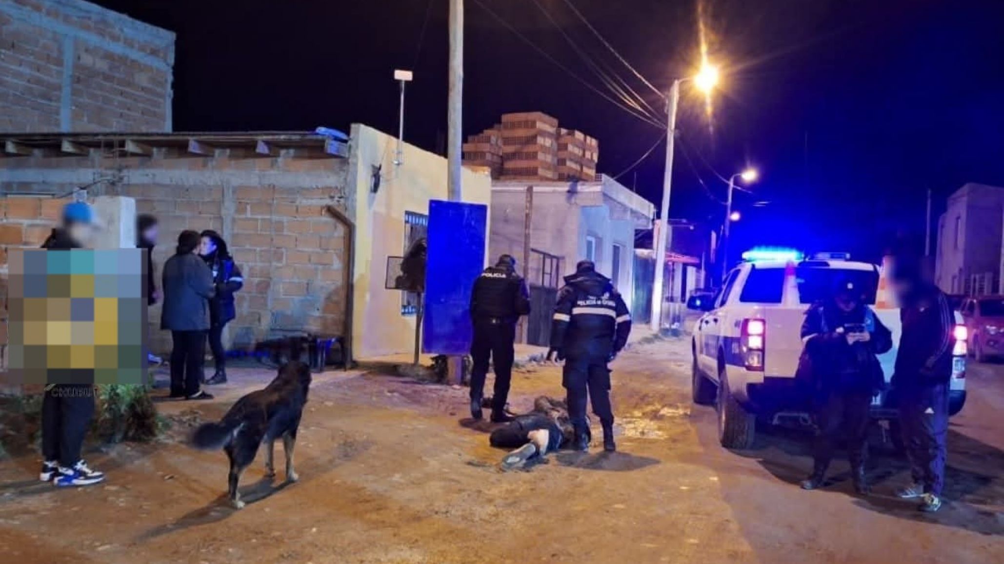 Vecinos redujeron a un hombre que intentó ingresar a robar a un comercio en barrio COMIPA