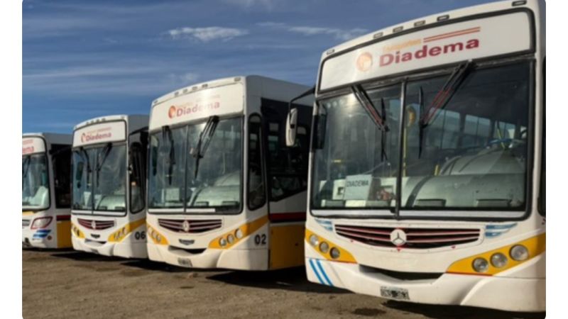 Comodoro: la Policía intervino ante un intento de bloqueo de colectivos y logró liberar cinco unidades