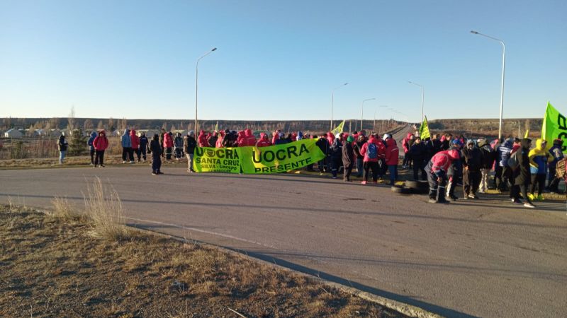 Santa Cruz: UOCRA cortó la Ruta 3 en reclamo a Nación por obras