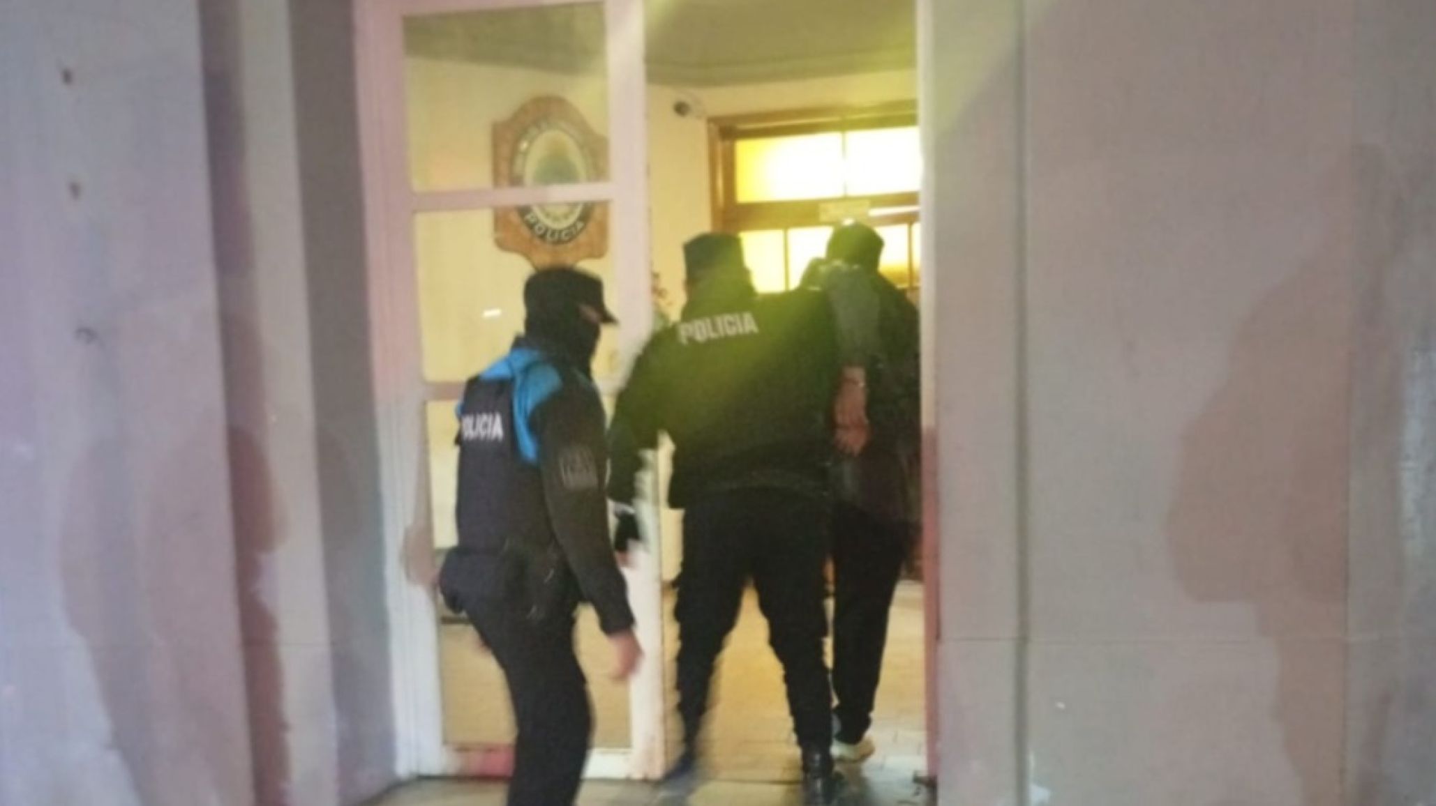Comodoro: provocó disturbios en el Hospital Regional, desafió a la Policía y terminó demorado
