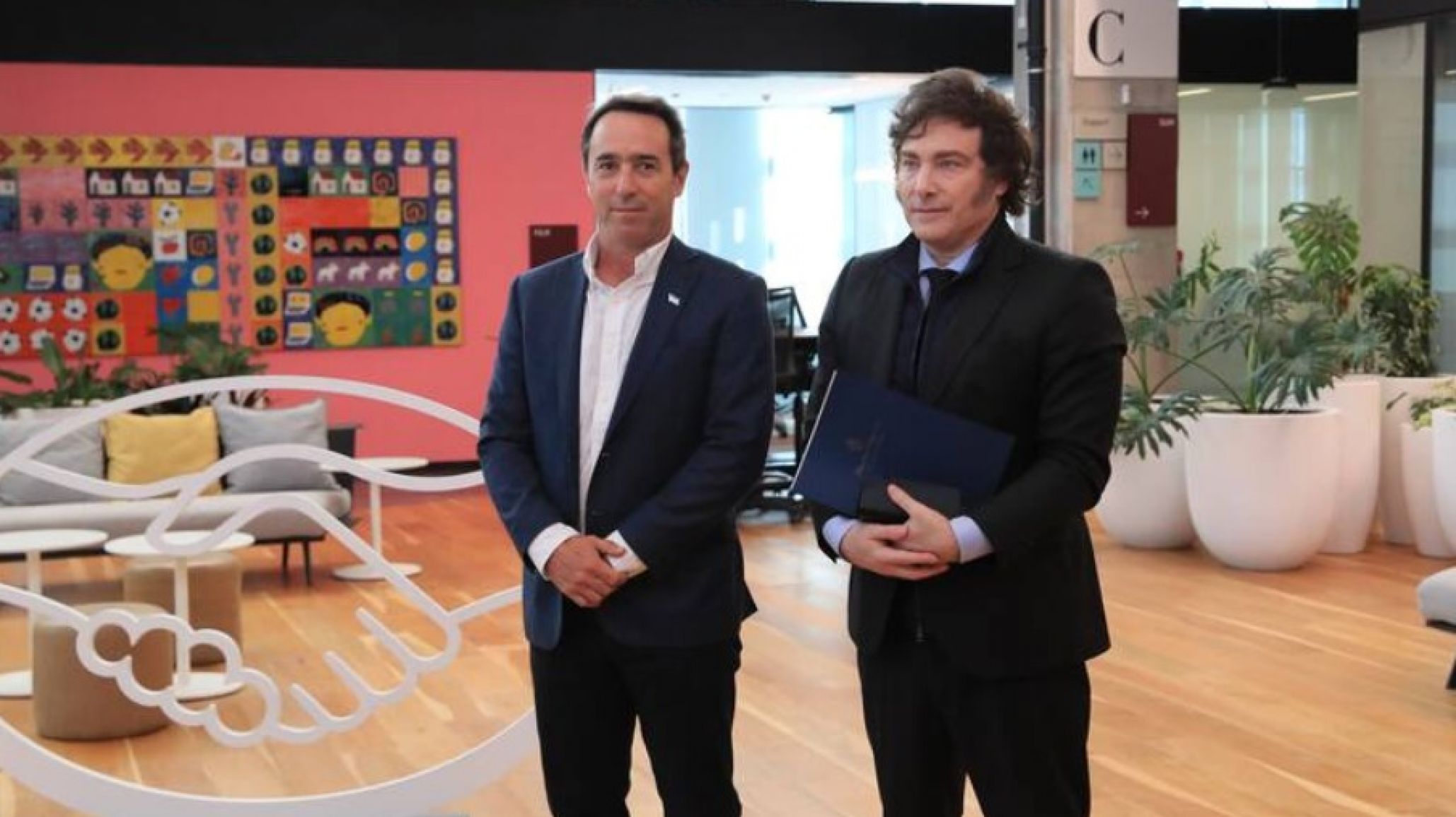 ¿GALPERIN Y MILEI, SOCIOS DE LA USURA? Mercado Pago cobra un costo financiero de hasta 1.375% con una inflación del 33,8%