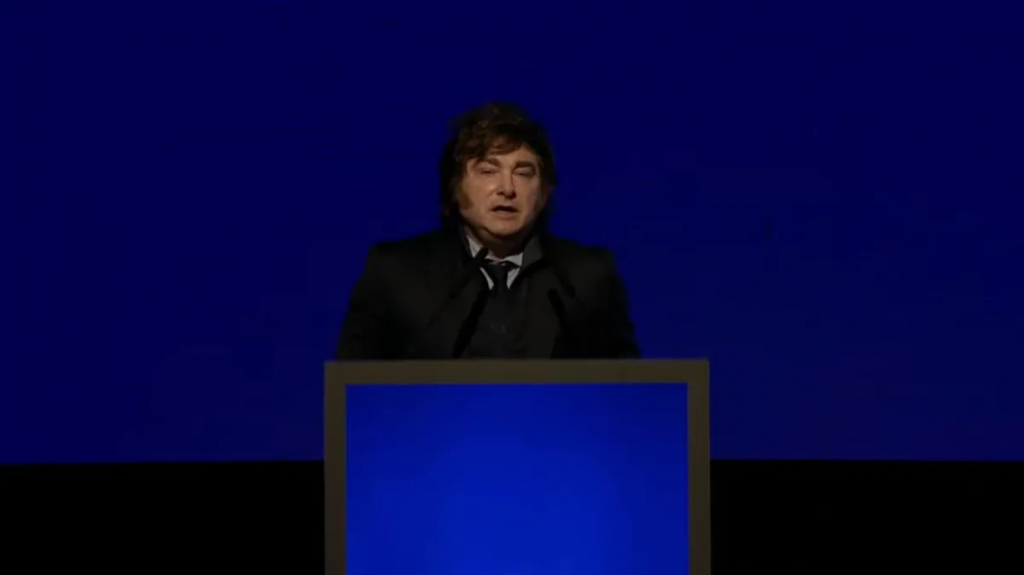 Milei, sobre la morosidad: "La gente se compró televisores para el Mundial y después no los pagó"