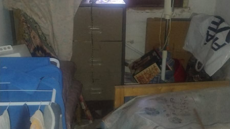 Cipolletti: un policía ingresó a una casa tras romper una ventana y terminó detenido