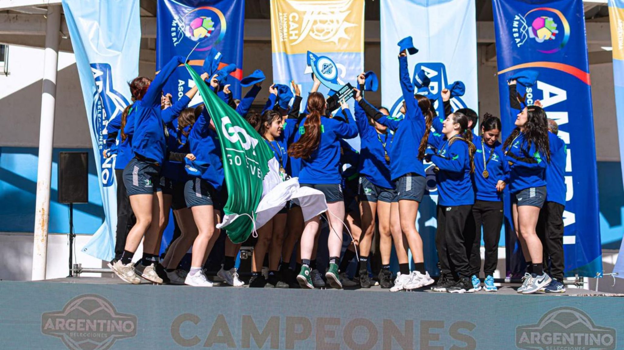 FECHUBA hizo historia en Mendoza: campeonas nacionales y podio para los varones