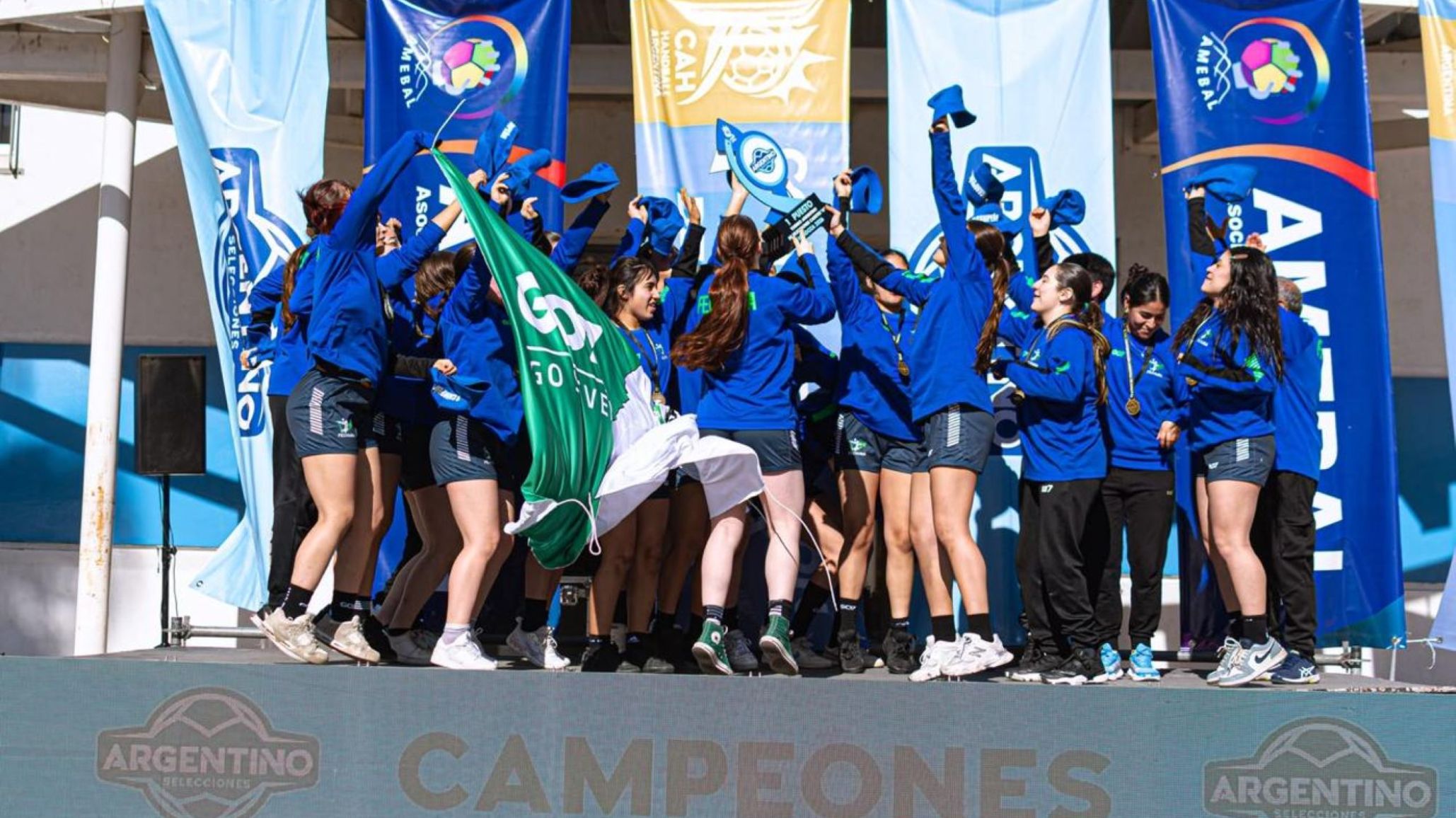 FECHUBA hizo historia en Mendoza: campeonas nacionales y podio para los varones