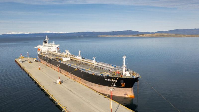 El Gobierno de Milei permitió el amarre de un buque británico en Ushuaia y Tierra del Fuego exige explicaciones