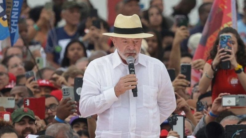 Lula acelera la reducción de la jornada laboral en Brasil: "Es tiempo para la familia"