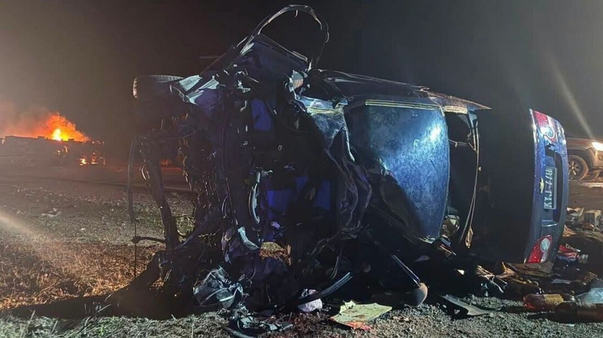 Ruta 34: un auto se cruzó de carril, chocó contra un camión con gasoil y murieron una mamá y sus dos hijos