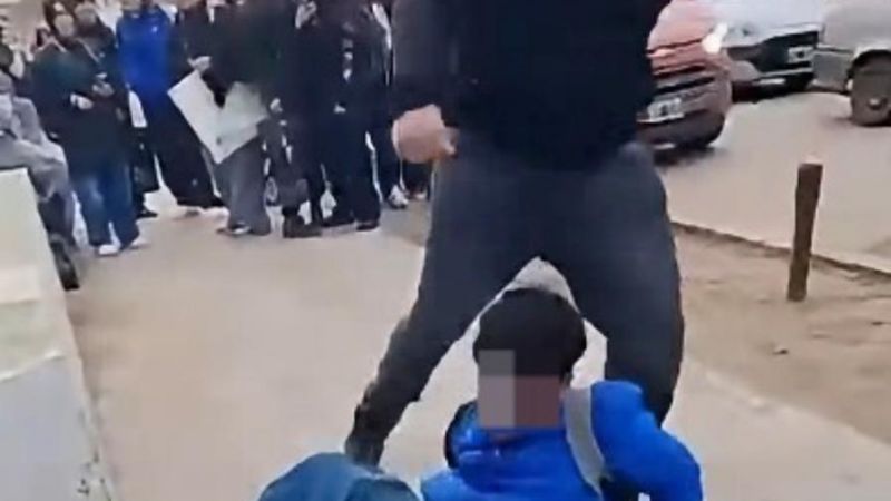 Nuevo episodio de violencia escolar en Caleta Olivia: una pelea entre estudiantes quedó grabada