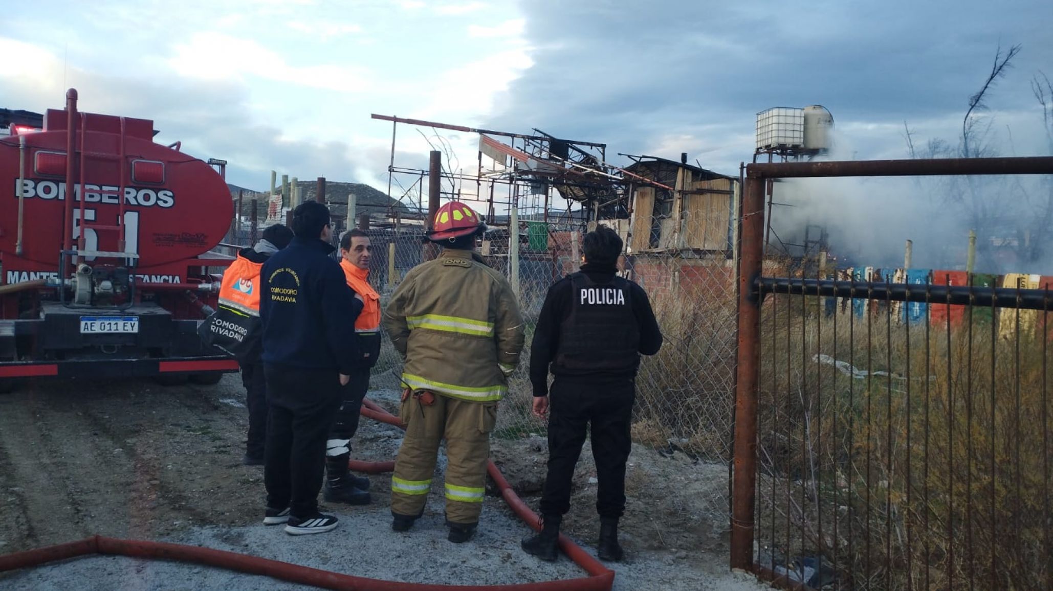 Un incendio destruyó una vivienda en barrio Juan Mercorelli