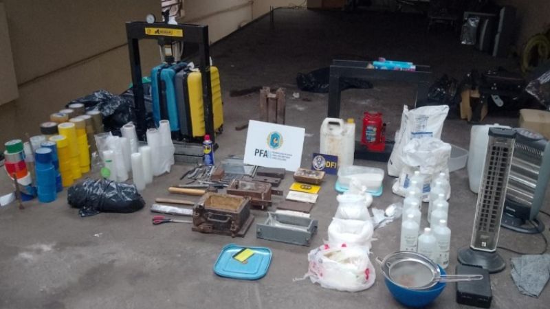 Desarticularon una organización narco que enviaba cocaína y drogas sintéticas a Europa: hay cuatro detenidos