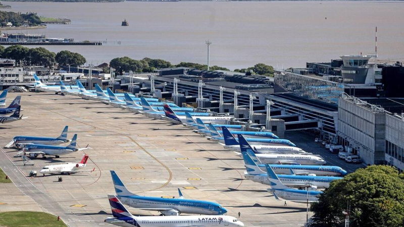 "Operación normalizada": Aeroparque reabre tras 55 horas y más de 900 vuelos afectados