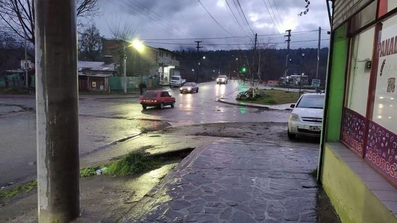 «Mi hija salió a ganarse la vida y quisieron prenderla fuego»: el reclamo de la madre de la joven atacada en El Bolsón