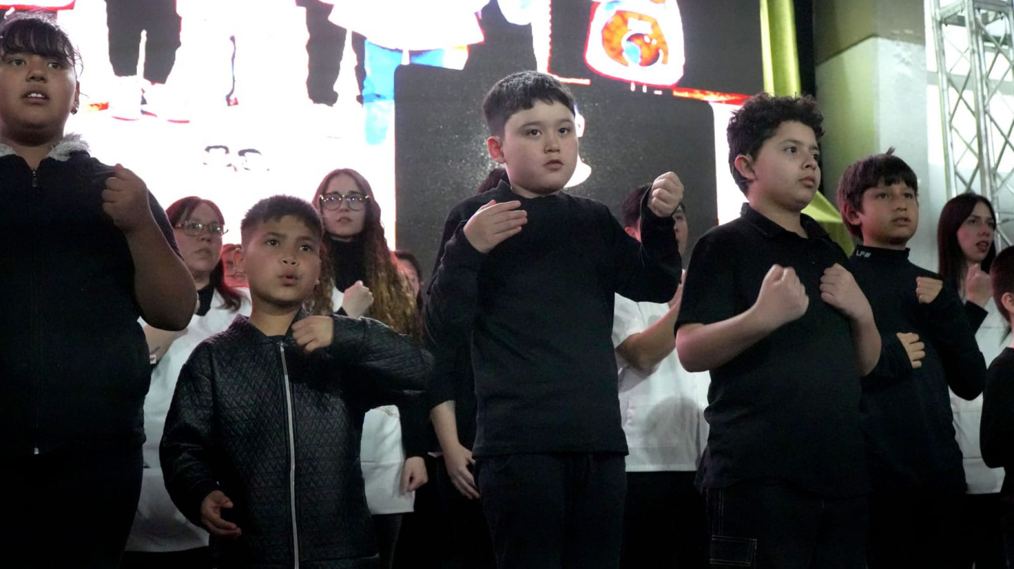 Chubut presentó el Himno Nacional Argentino en Lengua de Señas Argentina