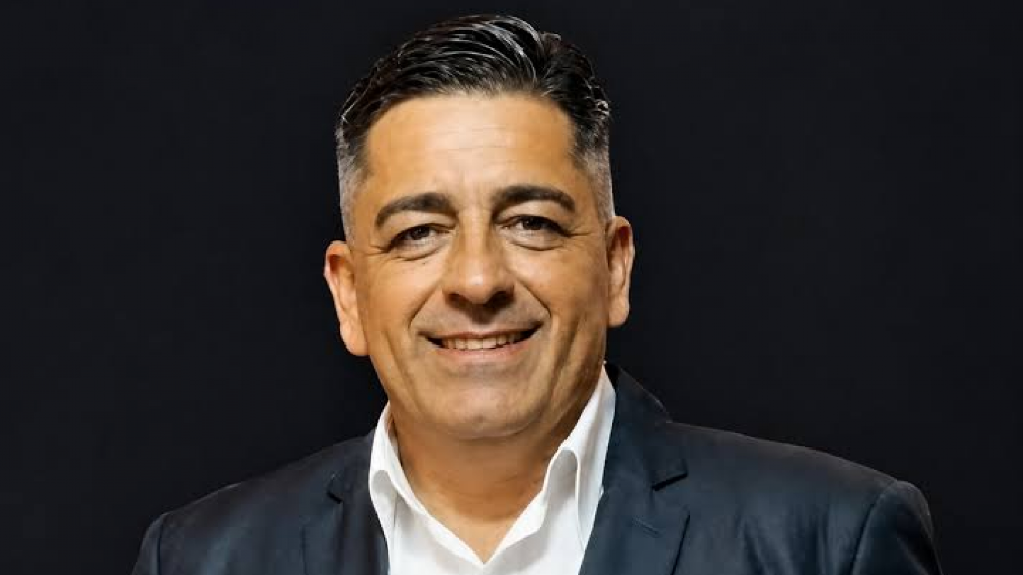 Casas, contratos y cargos: Guajardo denunció "compra de voluntades" tras el plenario de la UCR que definió a Merino como nuevo presidente del partido