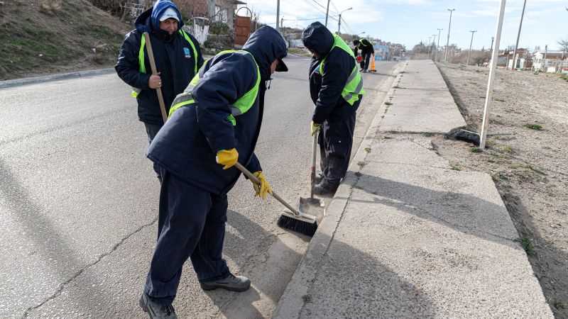 Se intensifica la limpieza en espacios públicos de la ciudad