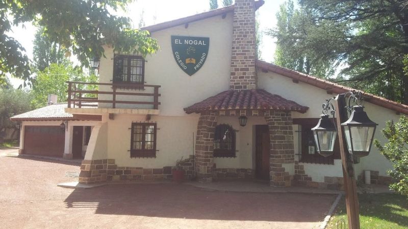 Un nene de 12 años llevó un revólver al colegio y tardaron cinco días en avisar a la Policía