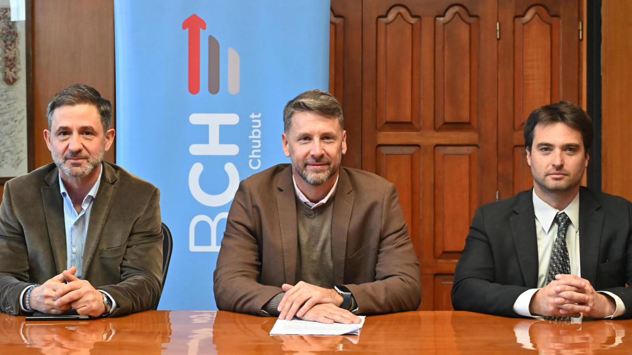 Un año de gracia, tasa del 25% y hasta 72 cuotas para refinanciar deudas de tarjetas de crédito con el Banco del Chubut