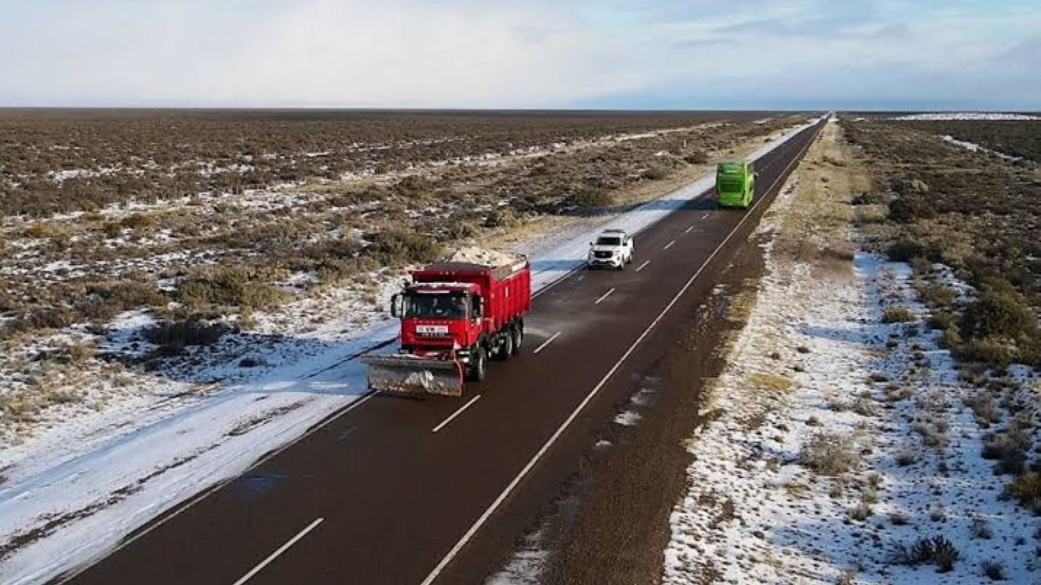 Estado de las rutas en Chubut este sábado: todas están habilitadas, pero advierten por hielo, barro, viento y desvíos