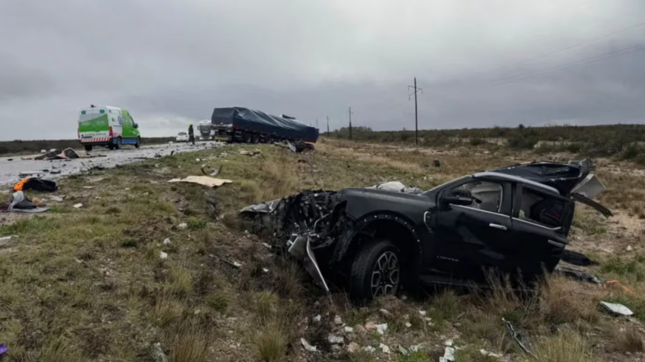 Tragedia en Río Negro: dos muertos y un herido grave tras un violento choque múltiple