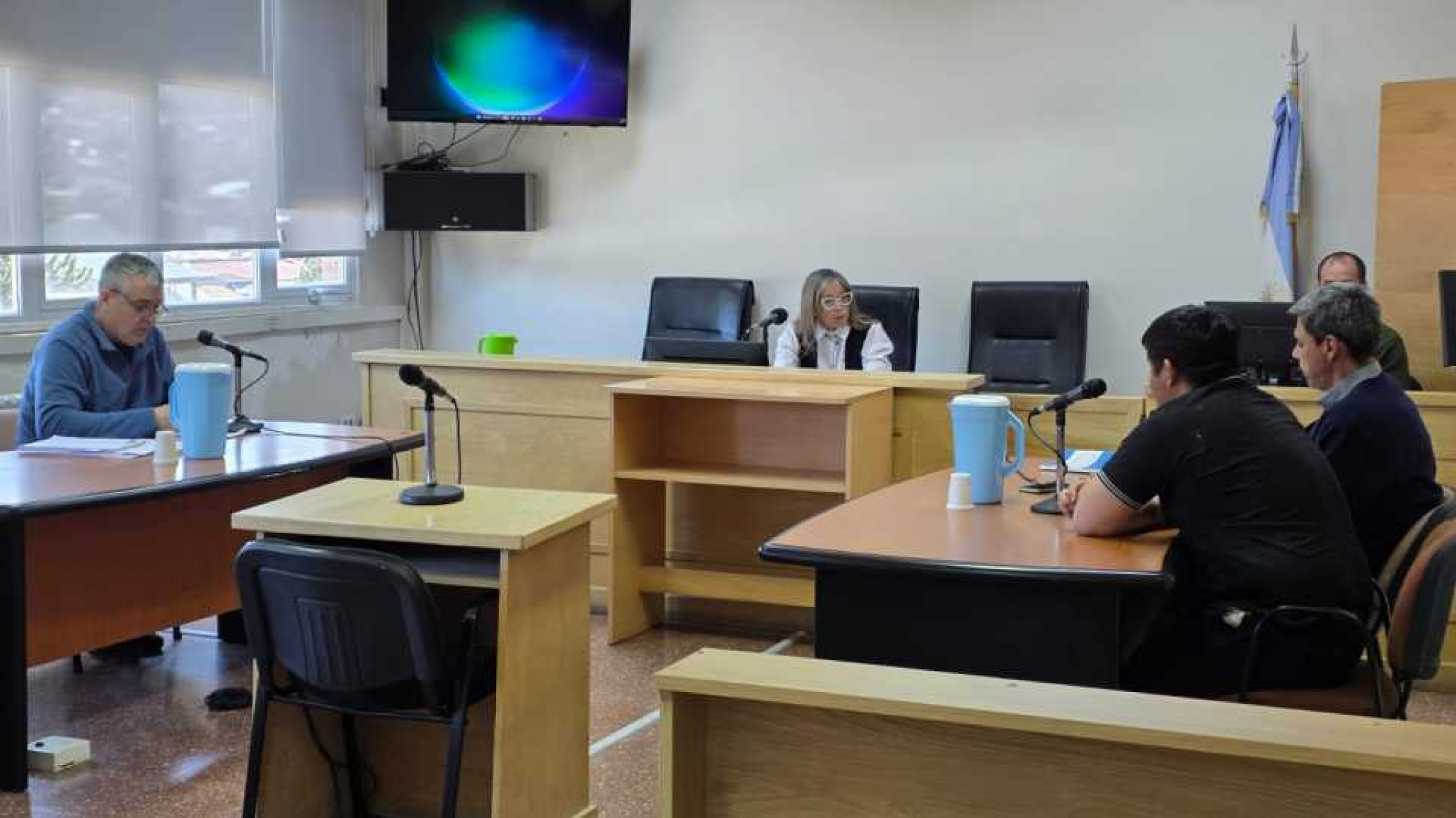 Rompió la casa de su madre, la amenazó y la Justicia le prohibió acercarse