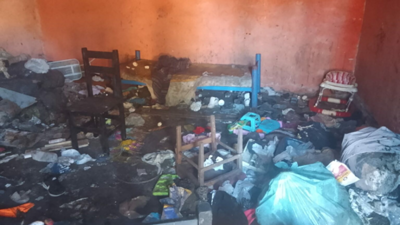 Terror y desamparo en La Colorada: una nena de dos años pesaba 6 kilos y era tapada con bolsas de basura