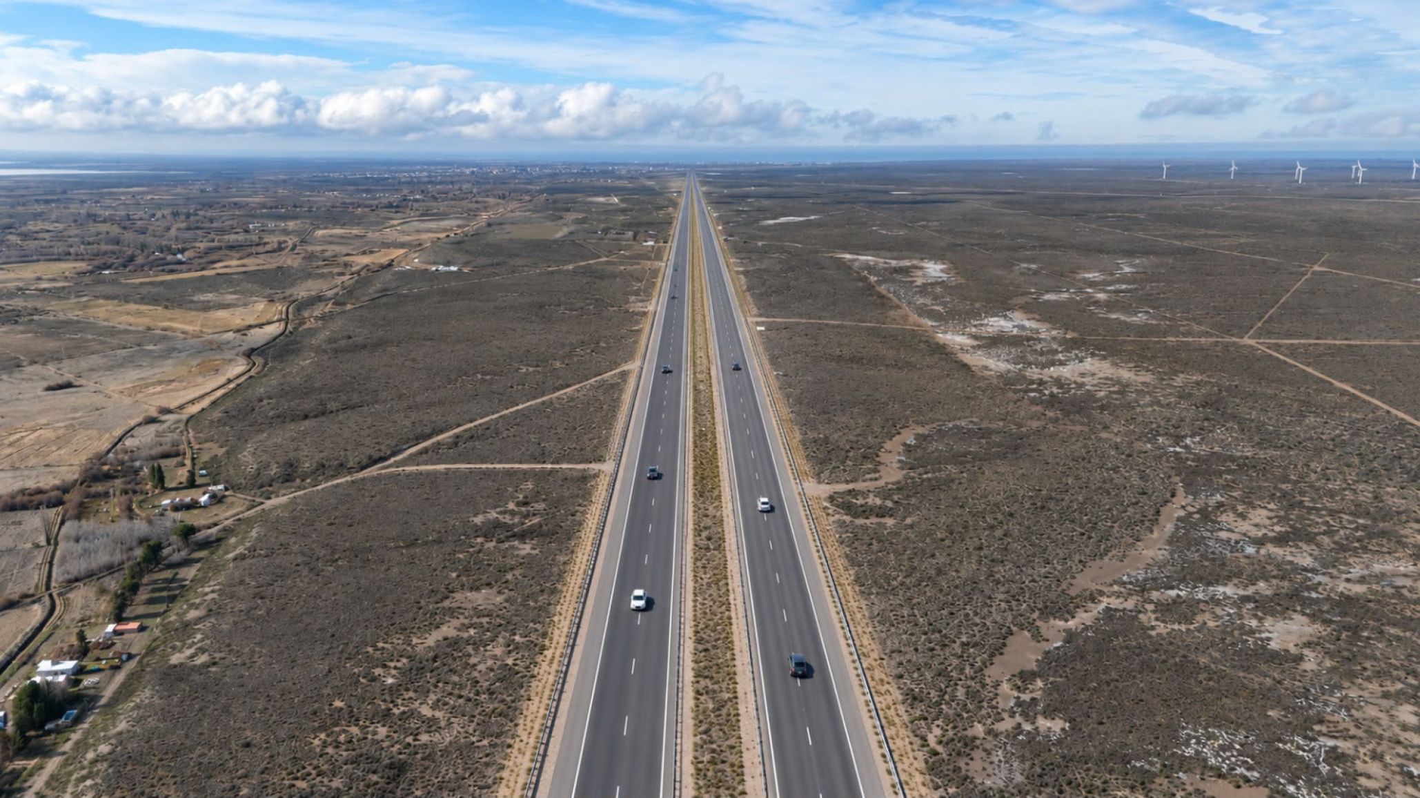 Torres encabezó junto a Merino y Biss la apertura de sobres para la Autovía Rawson-Trelew