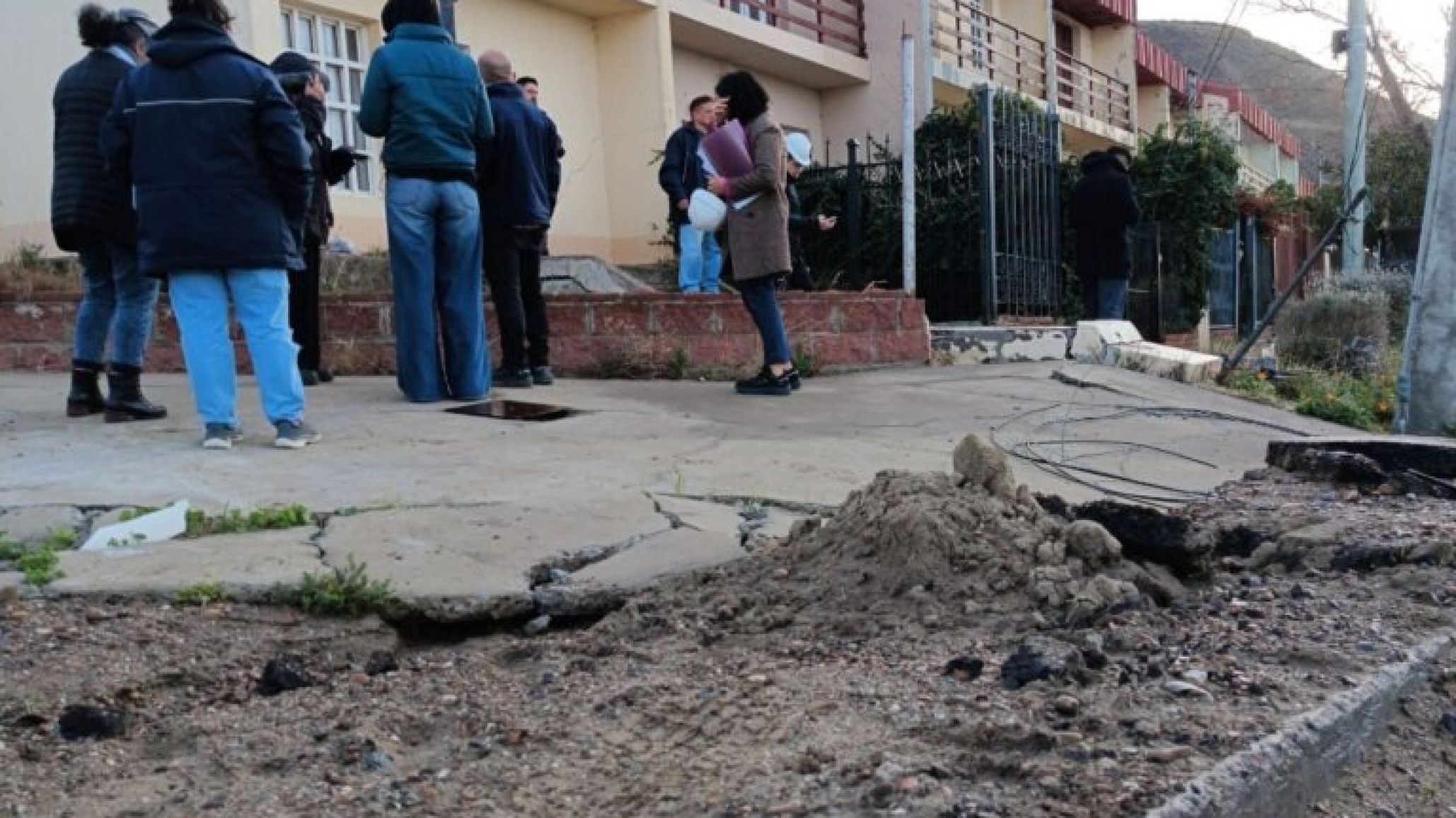 Ostoich confirmó que los vecinos de Sismográfica, Los Tilos y Marquesado no podrán volver a vivir allí: "El estudio dio mal y presupuestariamente la obra es imposible"