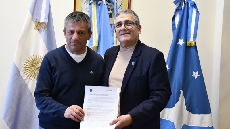 Chubut Deportes y la UNPSJB firmaron un acuerdo para acompañar los Juegos Intersedes