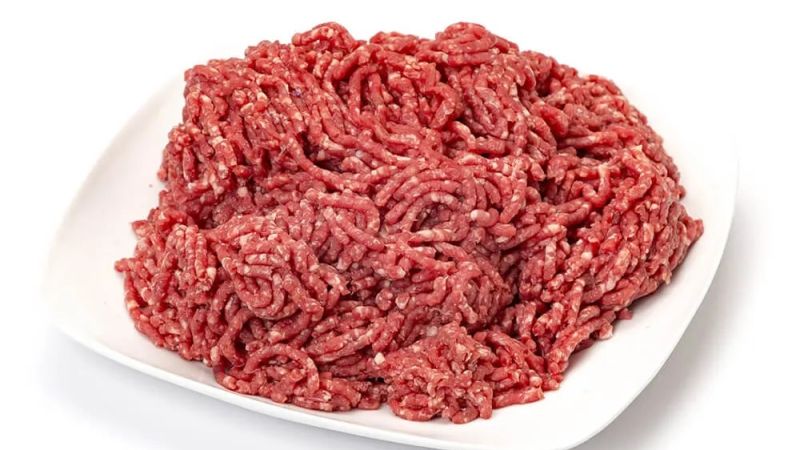 Comodoro Rivadavia: por qué recomiendan no darles carne picada a los chicos más pequeños
