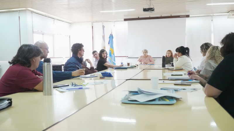 Chubut jerarquizará el rol de los profesores tutores y cambiará la forma de acceder a los cargos