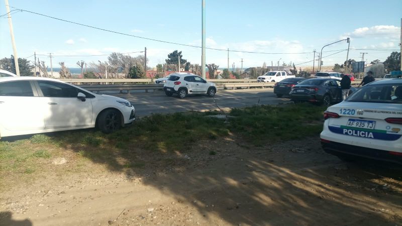 Choque sobre la Ruta 3: dos vehículos colisionaron y no hubo personas heridas