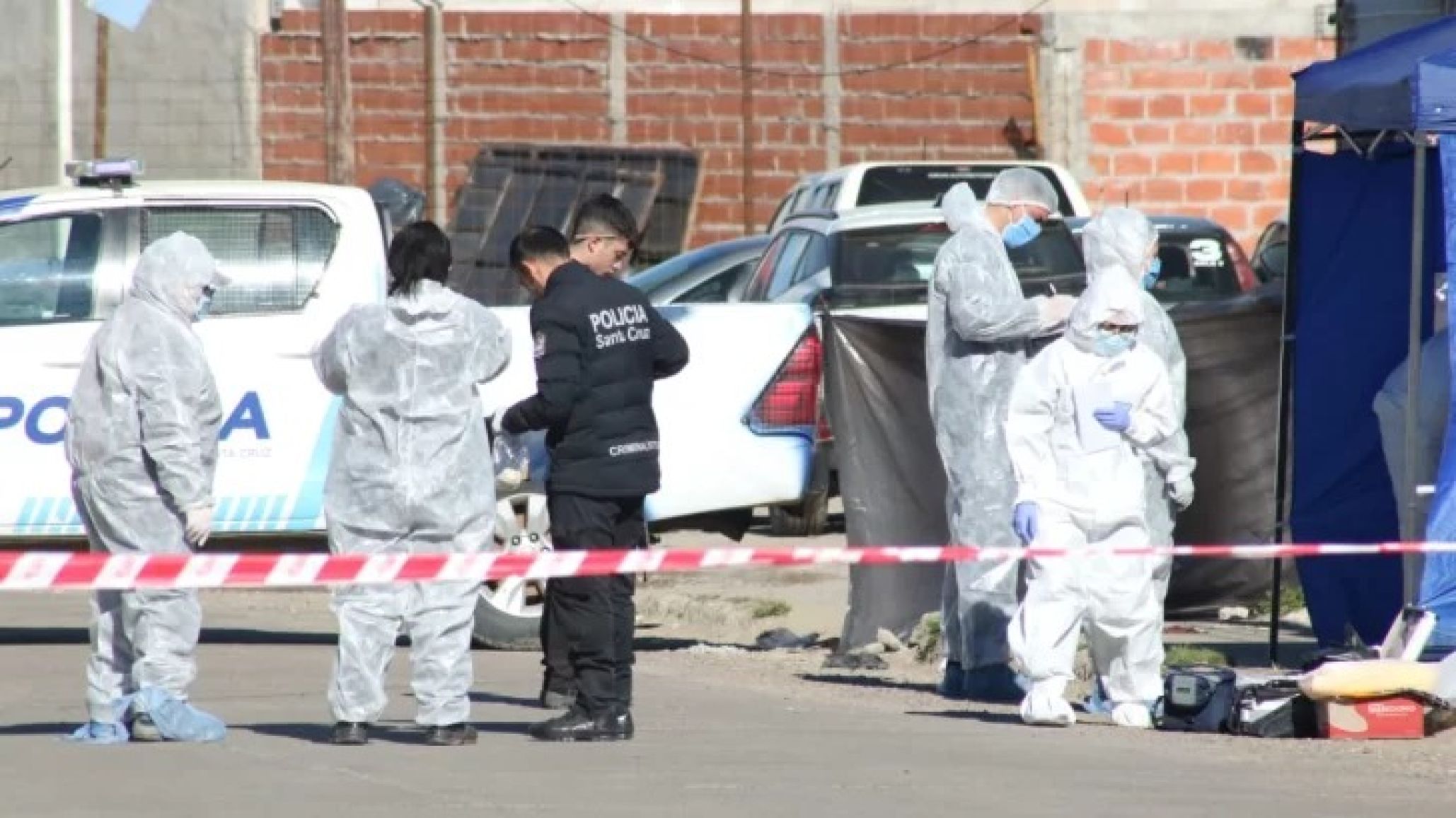 Conmoción por la beba hallada sin vida en la basura: una mujer quedó detenida