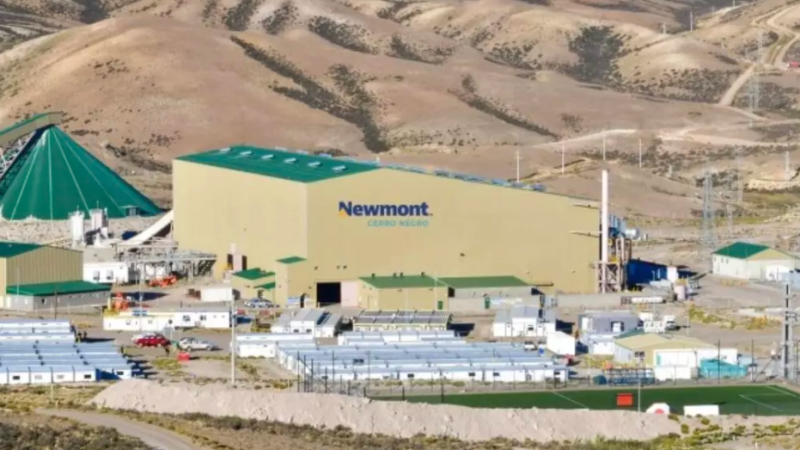 Alerta: Santa Cruz clausuró seis áreas de la mina de Newmont por un posible derrame de cianuro y las liberó en siete días sin publicar el informe técnico