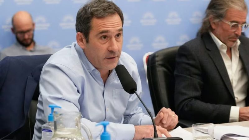 Luque pidió explicaciones al Gobierno nacional por la Zona Fría: el descuento no se aplica sobre el transporte de gas en Chubut