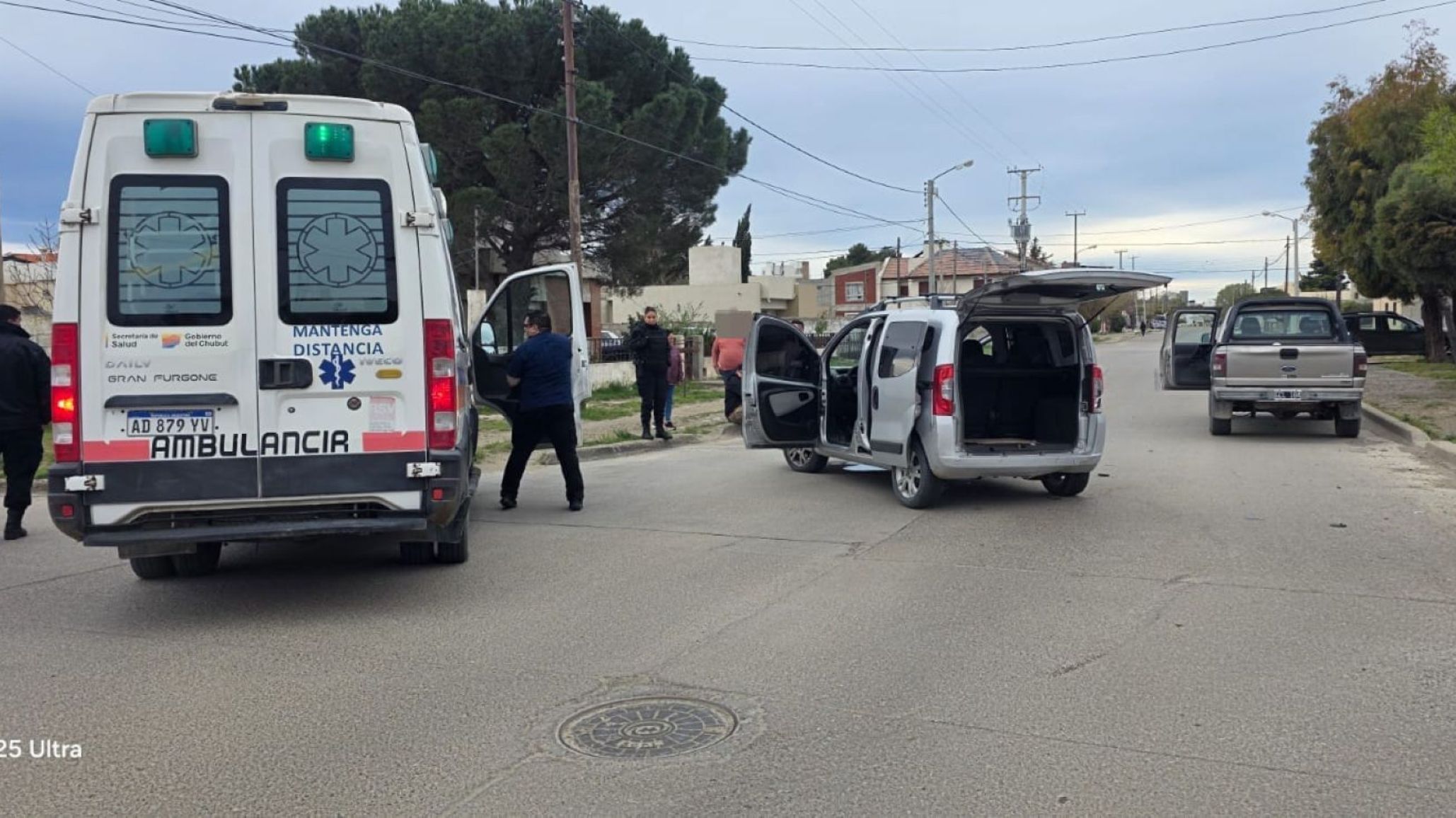 Choque en Comodoro Rivadavia: un hombre fue trasladado al hospital tras un fuerte impacto