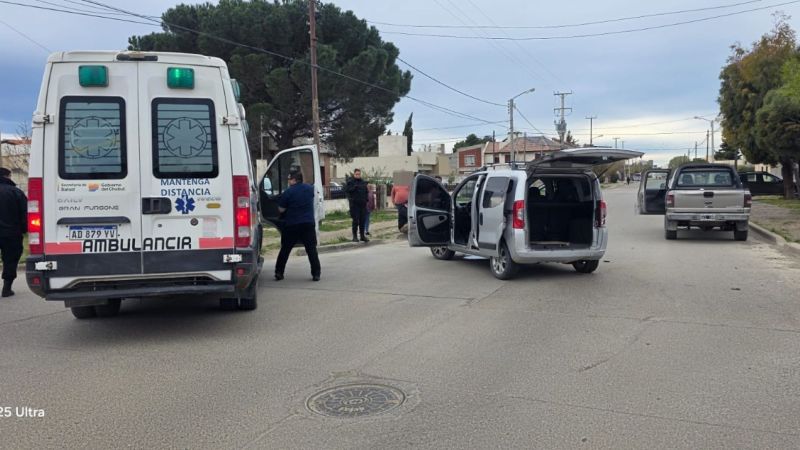 Choque en Comodoro Rivadavia: un hombre fue trasladado al hospital tras un fuerte impacto