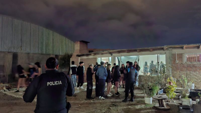 Comodoro: detectaron una fiesta clandestina con menores y labraron un acta en el barrio Industrial
