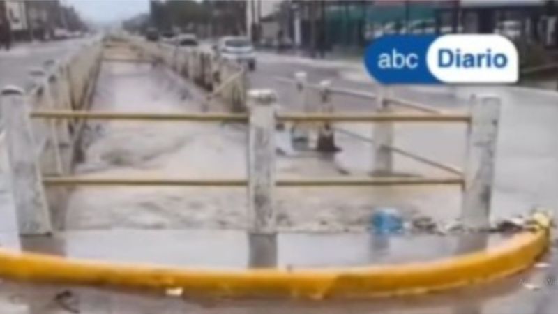Comodoro después de los 39 milímetros de lluvia: barrios anegados, colectivos desviados y 18 horas de trabajo