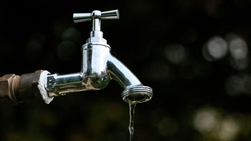 Complicaciones en zona sur: ocho barrios afectados por un corte de agua de 10 horas tras una avería en El Trébol