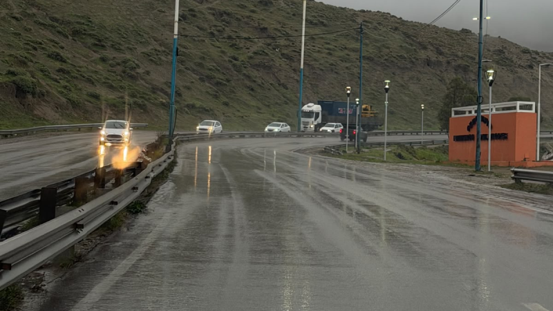 Llovizna y neblina en Comodoro: piden precaución para circular por caminos alternativos