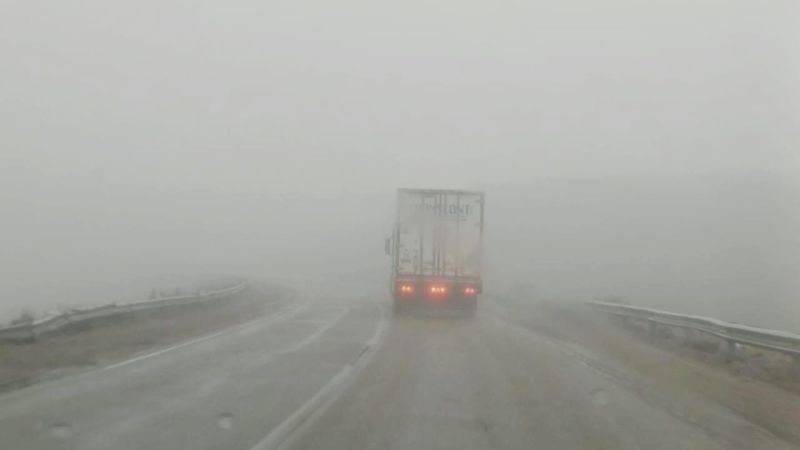 Lluvia, niebla y calzada mojada en el acceso norte a Comodoro: piden extrema precaución