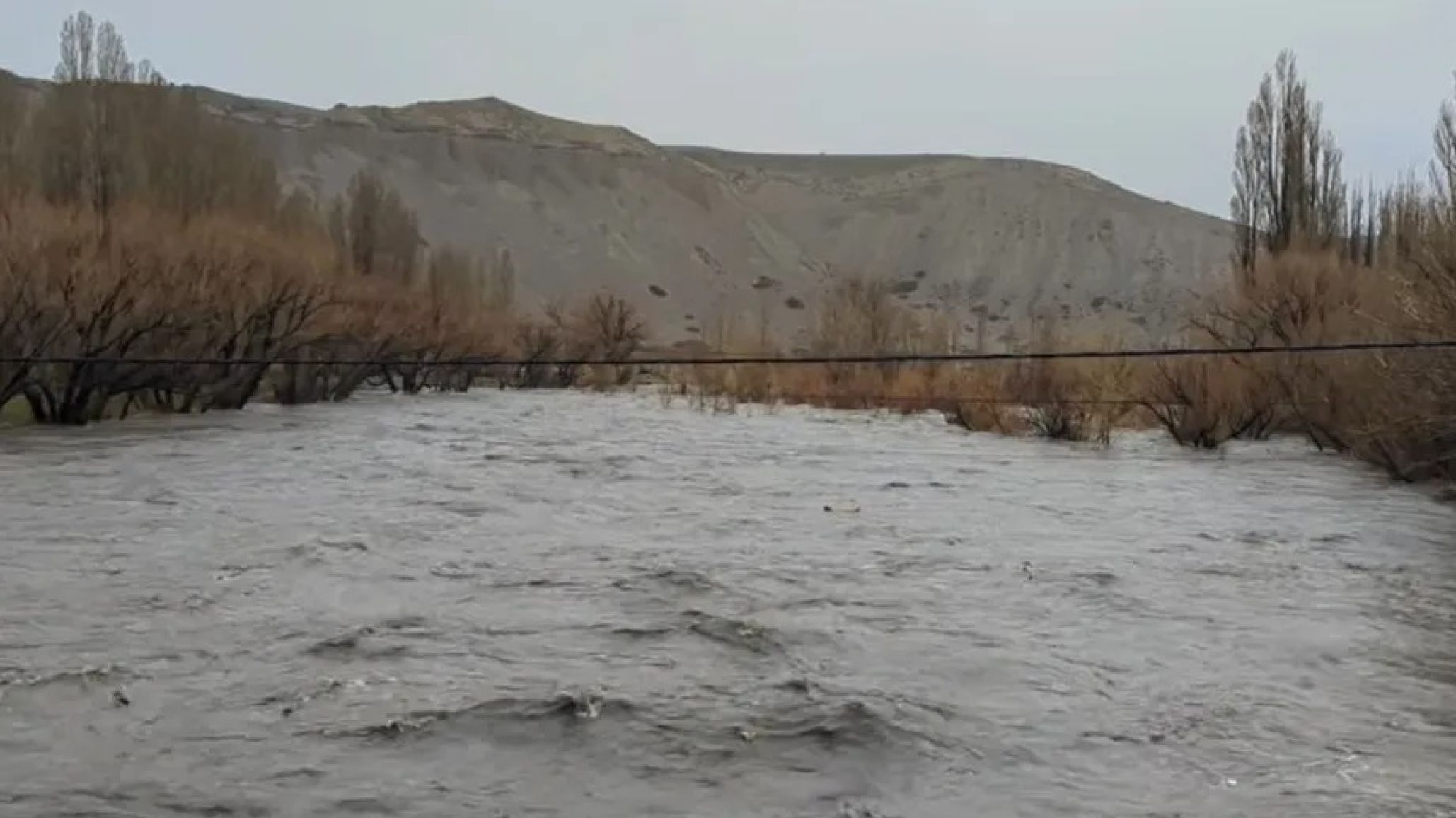 Temporal en la Patagonia: evacuaron un hospital, rescataron una familia y cerraron rutas