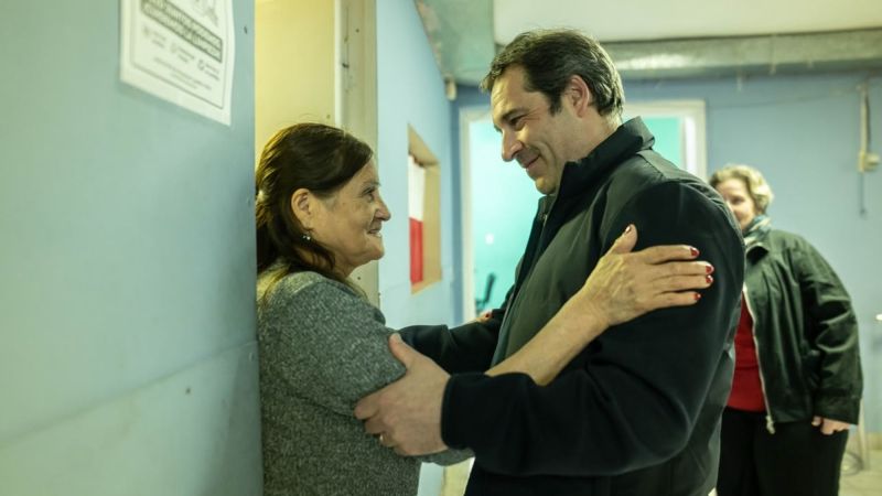 Luque se reunió con vecinos por los aumentos en las facturas de gas: "La gente está eligiendo entre comer o pagar los servicios"