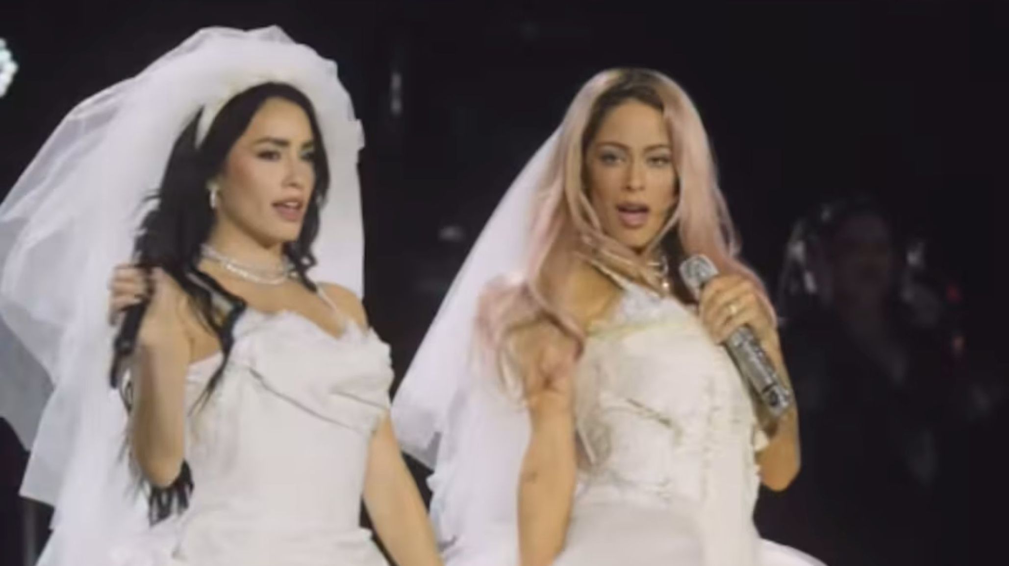 Lali volvió a llenar River y compartió escenario con Tini y Marilina Bertoldi